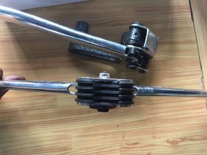 Dụng cụ đóng dây đai thép